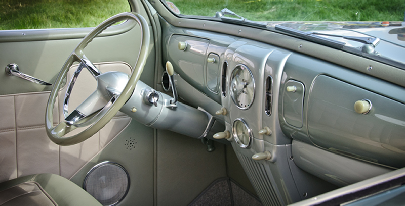 1937 Lincoln Zephyr Coupe interior